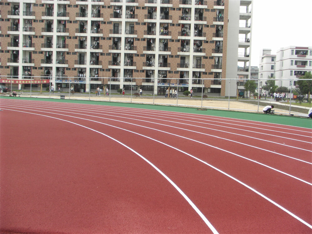 交通学院400米标准田径场